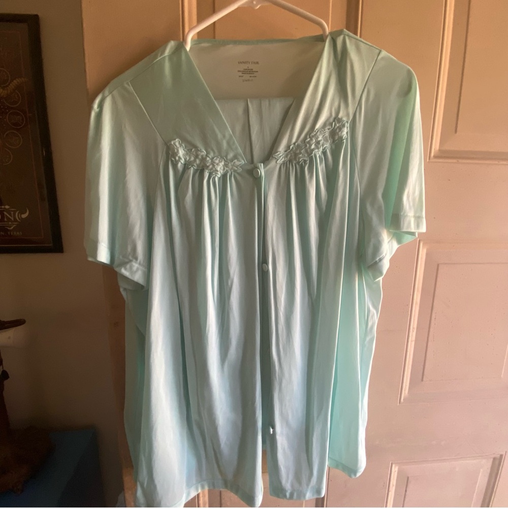 Vanity Fair Vintage Sleepwear Large